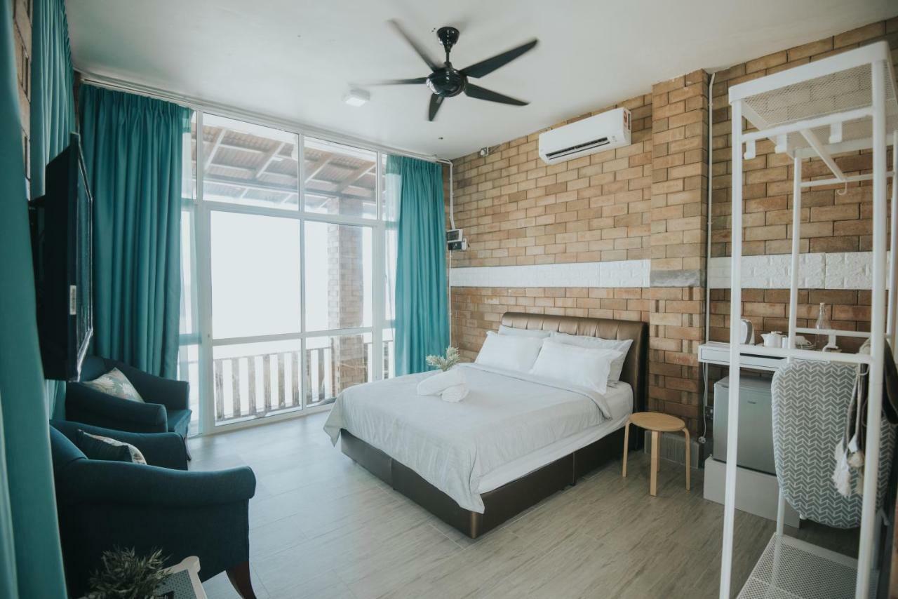 Ombak Deru Lodge Marang Buitenkant foto